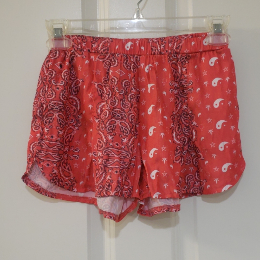 Unif bandana explicit print shorts